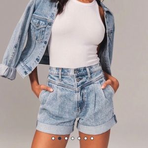 ISO Abercrombie and Fitch 80s Mom Shorts